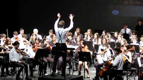  La Primavera: Una Sinfonía que Florece con Alegría Melódica y Virtuosismo Orquestal